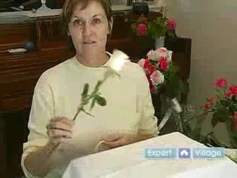 How to Make Flower Arrangements for Weddings - How to Make a Single Rose Bouquet for a Wedding