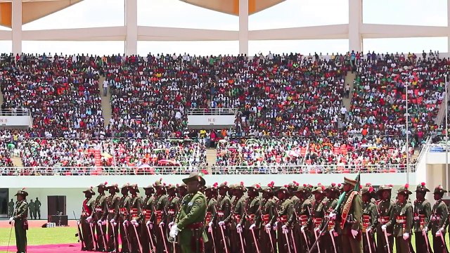 Zambie: le nouveau président Edgar Lungu prête serment