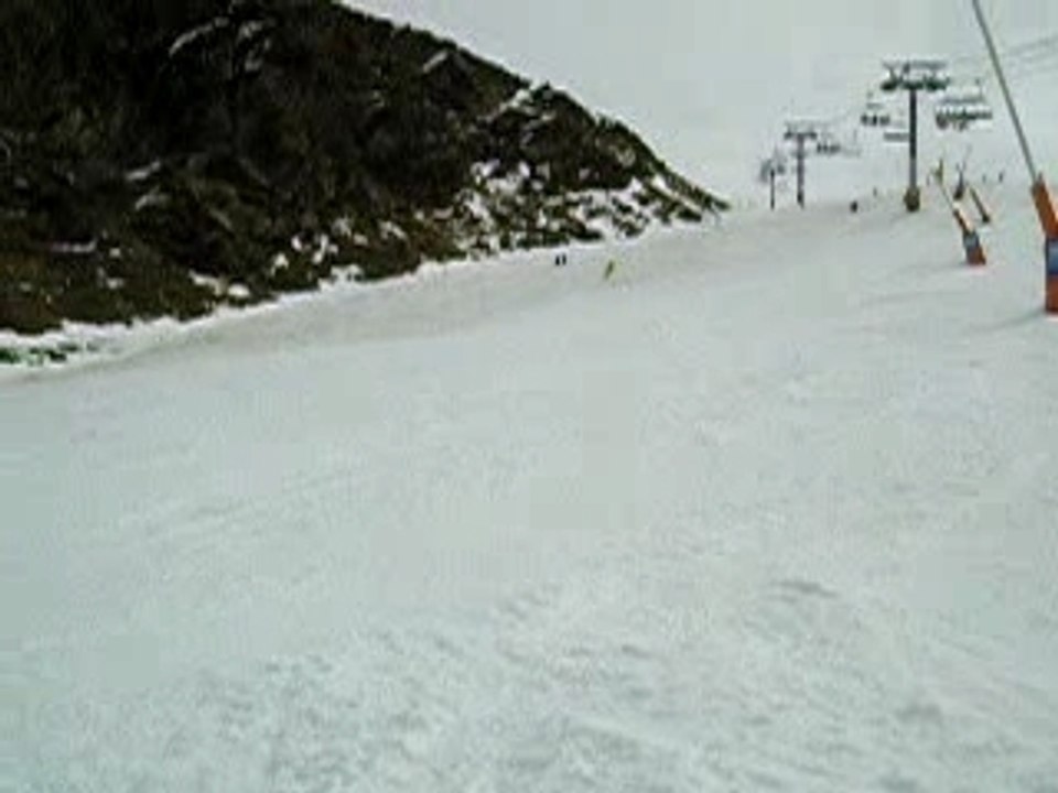 Un Marsupilami en ski!