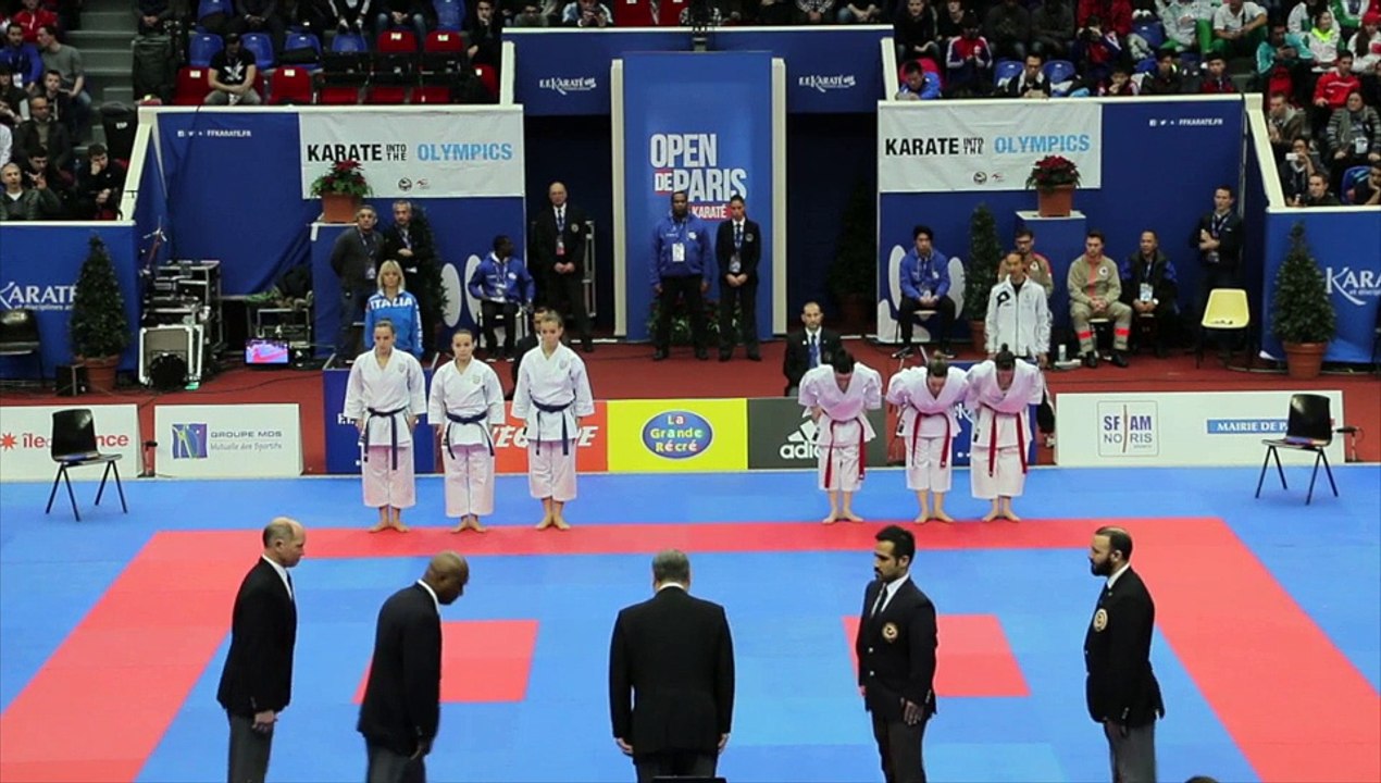 Kata Féminin par équipes - La finale d'Annecy Dojo Karaté