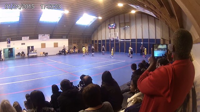 fin du 2eme quart temps TIC U13 Basket seine maritime Eure