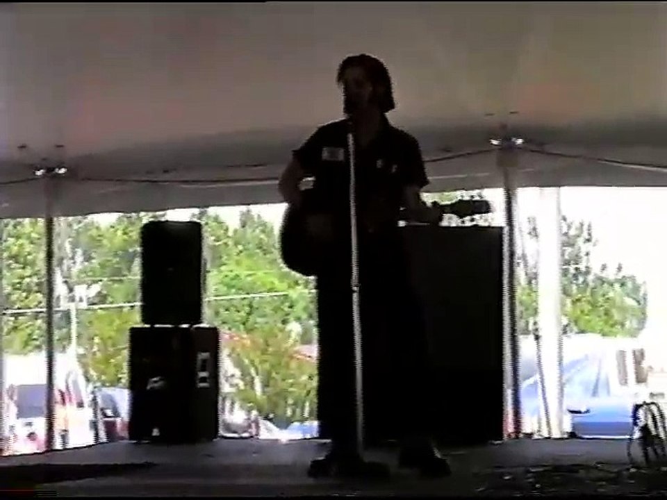 Ted Torres sings 'Blue Moon Of Kentucky' Elvis Week 2005 video Anna