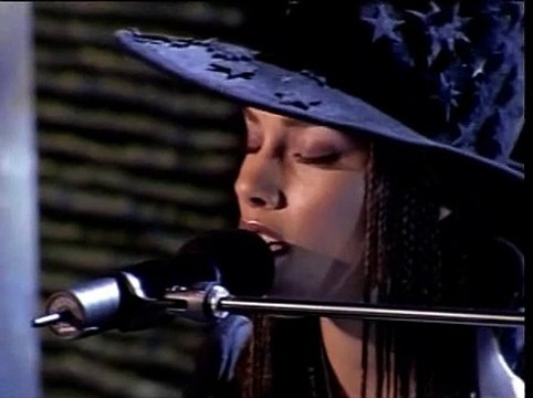 Alicia Keys - How Come U Don't Call Me [Prince Cover] - Live Lady of Soul Awards - 2005