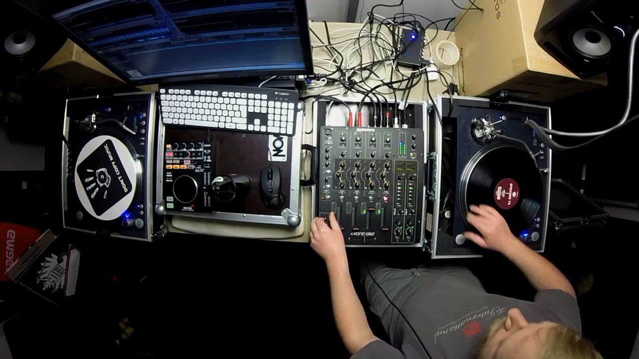 30 Minutes Tech House Mix