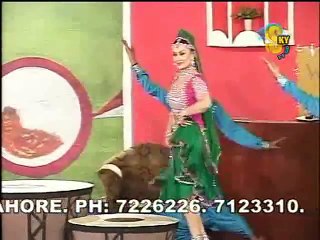 Nargis hot mujra on stage 2