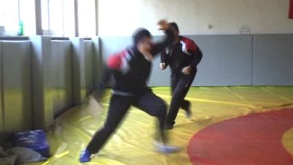 Güreşin "Ece"Leri Altın Madalya İstiyor