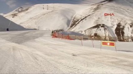 Erzurum Palandöken? de Ölüme Minderle Kayarak Gitti