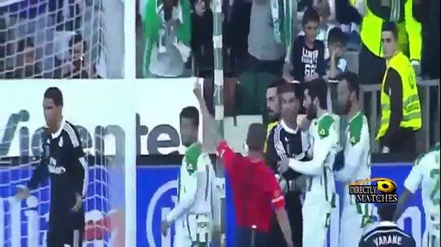 كريستيانو رونالدو يحصل على بطاقة حمراء لضرب لاعب قرطبة