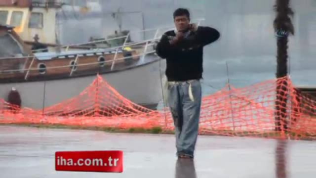 Eşi ve Çocuklarını Göremeyince Kendini Doğradı