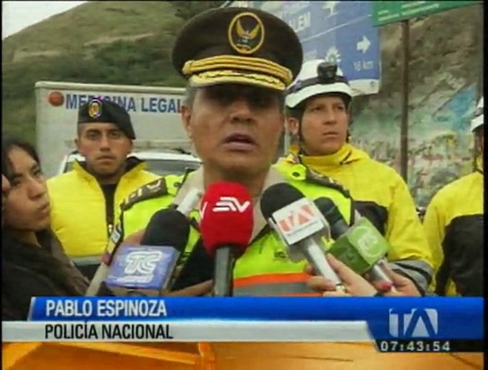 Dos muertos y cuatro heridos deja accidente de tránsito en el puente del río Pisque