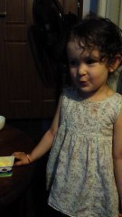 Adorable toddler explains why she doesn't like cats