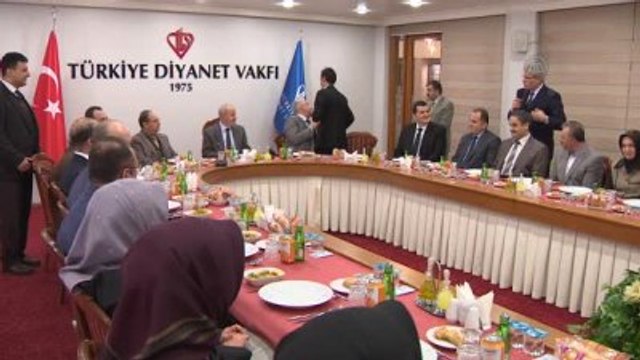 Tdv'den Başarılı Öğrencileri Umre Ziyaretiyle Ödüllendirdi