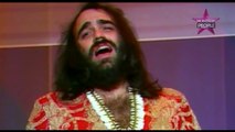 Nikos Aliagas annonce la mort de Demis Roussos sur Twitter (Officiel)