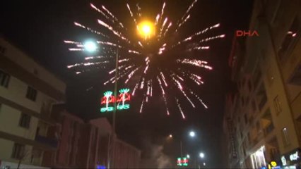 Hakkari'de Kobani Kutlaması