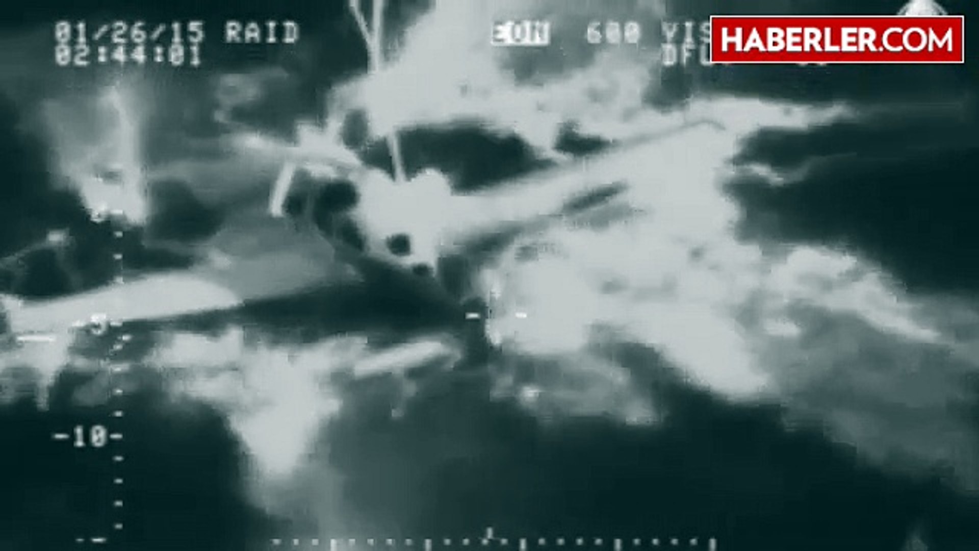 Havada Yakıtı Biten Uçak Okyanusa Böyle İndi - Dailymotion Video