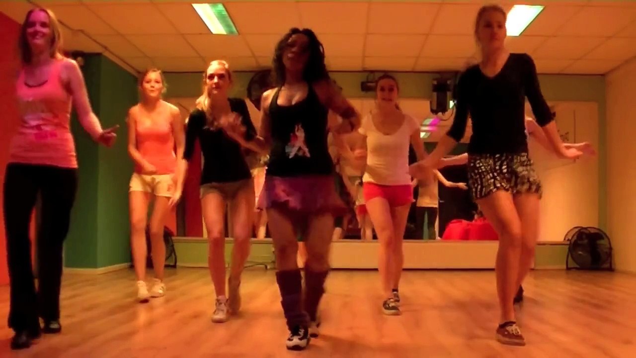 Dance Fitness Dirty Dancer Enrique Iglesias ft. Usher