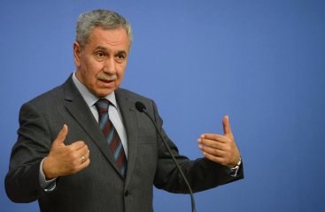 Arınç: Meğer Yunanistan Laik Değilmiş