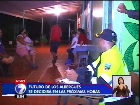 Decenas de personas amanecen en albergues tras inundaciones en el Caribe