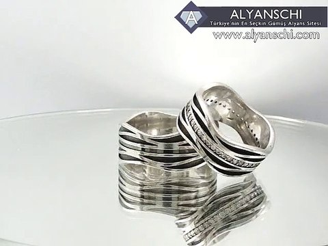 Zirkon Taşlı Eğik Gümüş Alyans