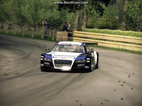 1.45.892 mins - Audi R8 LMS