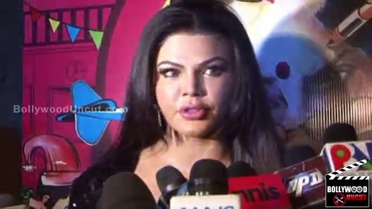 Sunny Leone FORCED Rakhi Sawant To EXPOSE