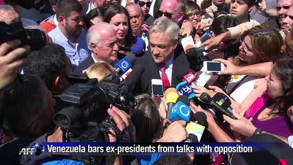 Venezuela bars ex-presidents from talks with opposition