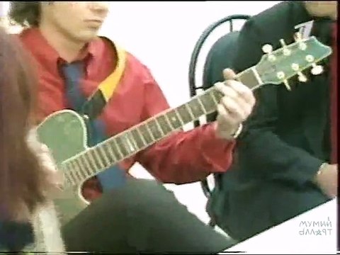 staroetv.su / До 16 и старше (ОРТ, октябрь 2000) Пресс-конференция группы Мумий Тролль в Гостином Дворе