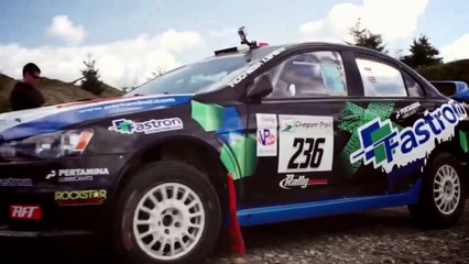 [ Car 14 ] - Test Drive MITSUBISHI [ Quynh Valentine ]