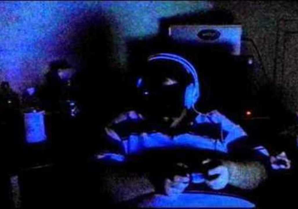 Virtual Reality Can Make You Scream Like a Girl