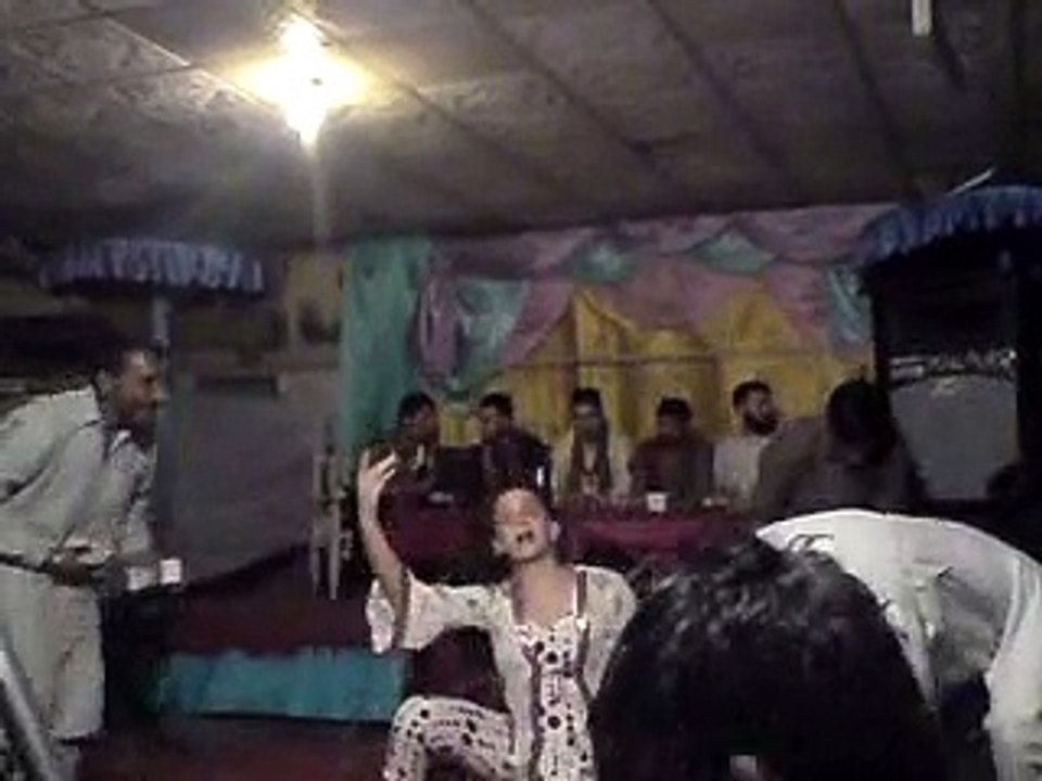 MOV00405