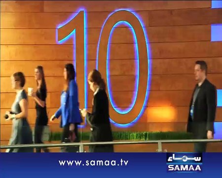 microsoft introduce Hololens With windows 10