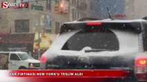 Kar fırtınası New York'u teslim aldı