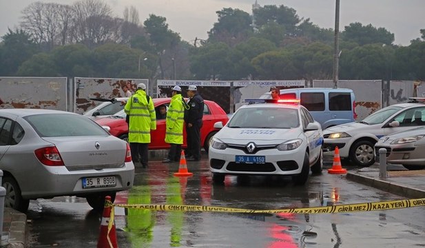 İzmir'de yasa dışı dinleme operasyonu: 26 gözaltı