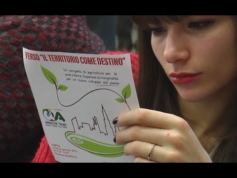 Napoli - ''Verso il territorio come destino'', convegno sull'Agricoltura -1- (26.01.15)