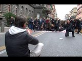 Napoli - I lavoratori del Cub tornano a protestare, sit in al Porto (26.01.15)