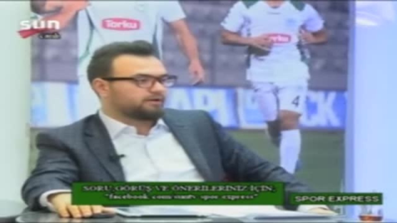 Konya Canlı Yayında Sunucunun Üzerine Dekor Düştü