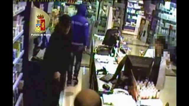 Catania - Identificati i due rapinatori seriali di farmacie (27.01.15)