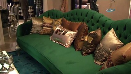 Bu kanepenin fiyatı dudak uçuklatıyor