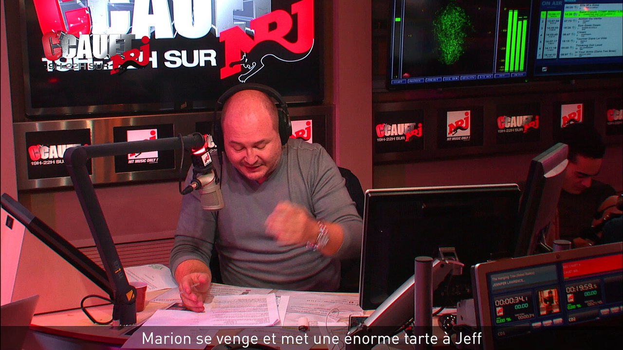 Marion se venge et met une enorme tarte à Jeff - C'Cauet sur NRJ