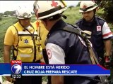 Cruz Roja realiza rescate de hombre que cayó al cauce del río Virilla