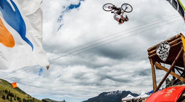 Des tricks dans tous les sens sur le Slopestyle des Crankworx Les 2 Alpes