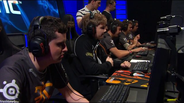 Cyanide relieving himself FAP FAP FAP (HD)