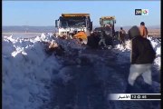 إملشيل: إزالة الثلوج لفتح الطرق وفك العزلة عن السكان