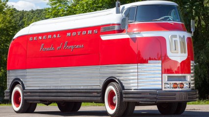 Discover the GM Futurliner: A Stunning Retro Marvel at the Washington Auto Show 🚗