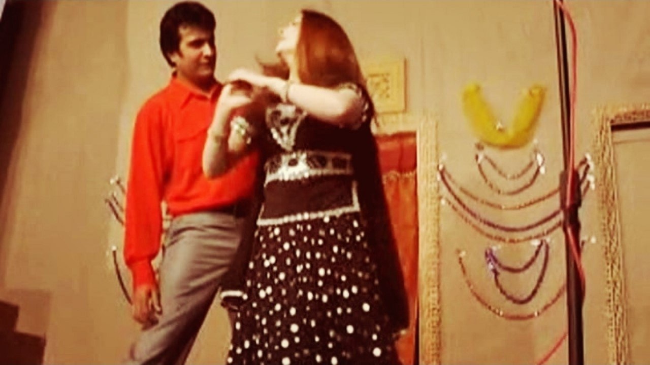 Sitara Younas - Jar Jar Khkule Yam