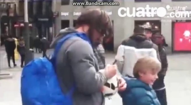 Cristiano Ronaldo disguised gives to one Real Madrid C.F. fan an incredible surprise (FULL VIDEO)