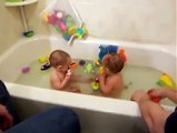 The twins lost  in the tub! - funny video