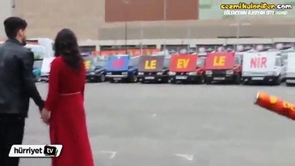 Araba Kaputları İle Evlenme Teklifi Yapan Tofaşçı