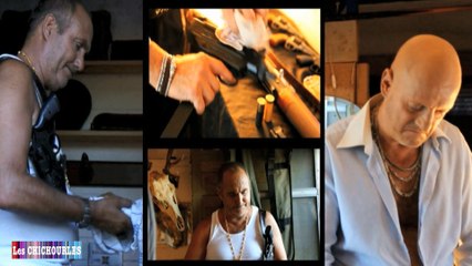 WEB-SERIE : Episode 5 (Les Chichourles) Le Papet reçoit les cousins de Marseille