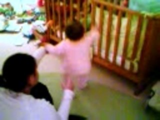 Premiers pas filmés